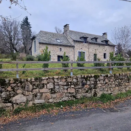 Semesterbostad De La Viadene Saint-Amans-des-Cots